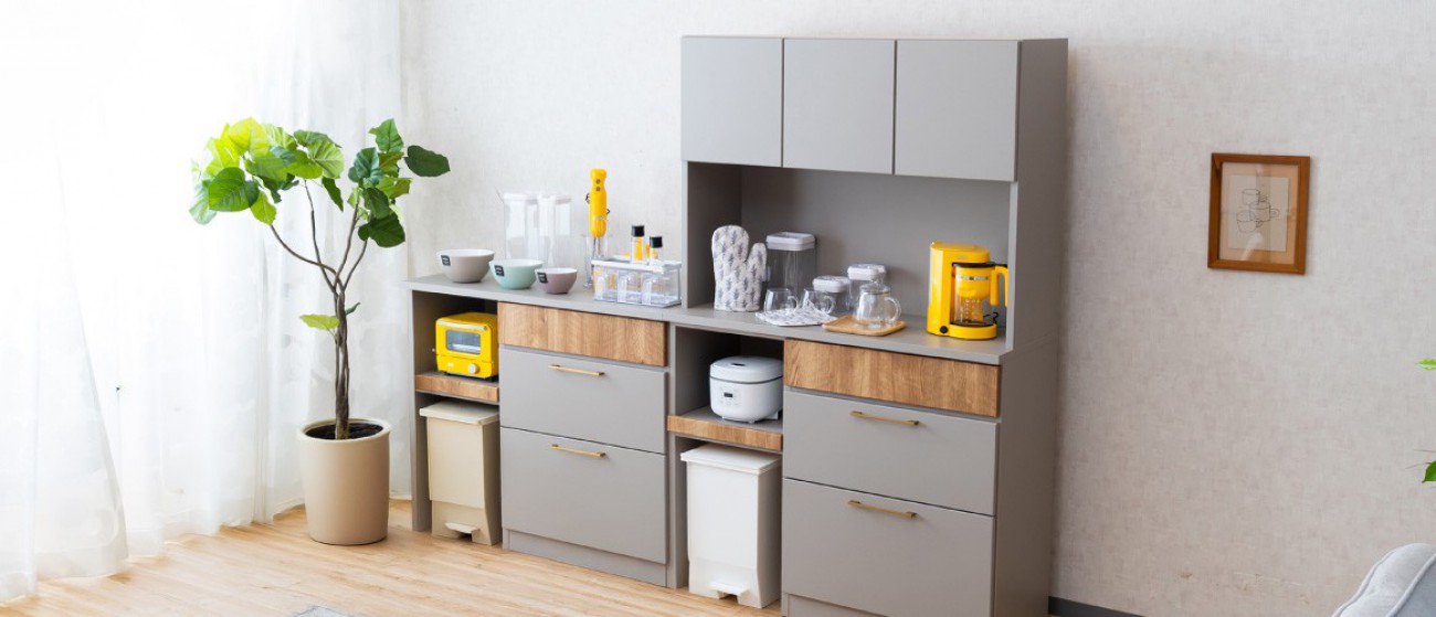 キッチンに、ちょっといい家具を。